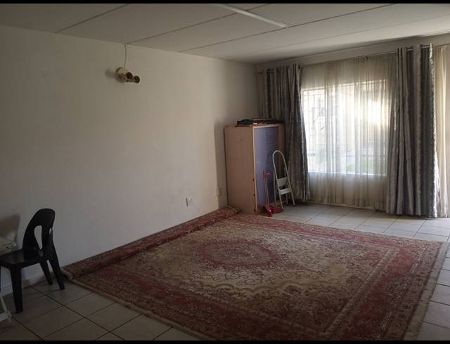 2 BEDROOM SECTIONAL TITLE FOR SALE IN COMET